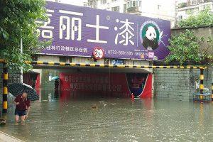 桂林柳州将迎来特大暴雨 暴雨洪涝后需注意这些！
